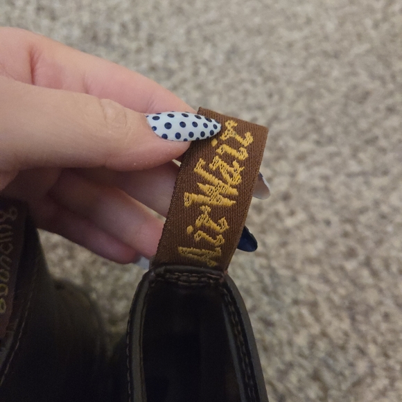 Doc Martens 1460 Crazy Horse Leather Brown Boots - Picture 4 of 4